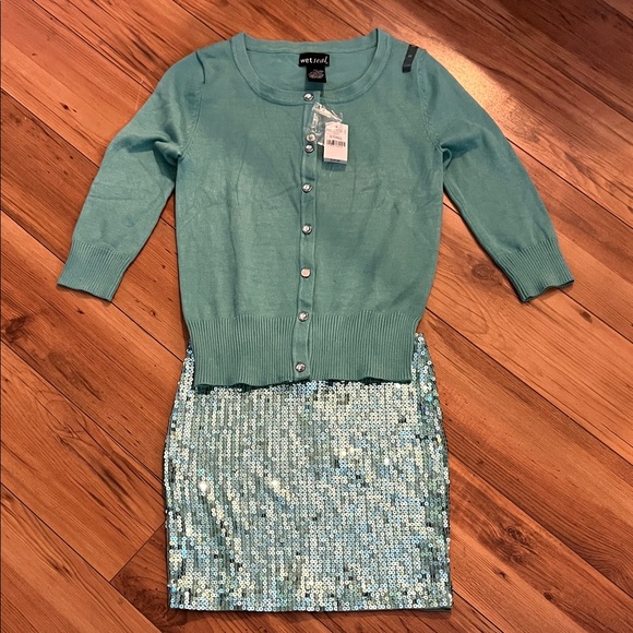 Wet Seal Aqua Cardigan and Sparkling Skirt Set - Picture 1 of 5